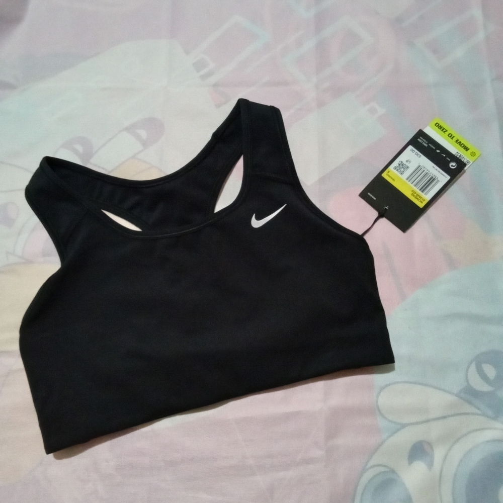 NWT Nike Bra